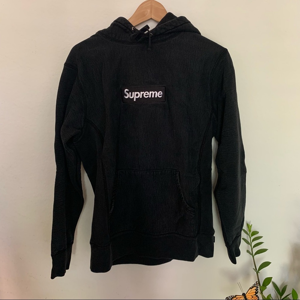 Black Supreme Hoodie w/ black box logo. F/W ‘13